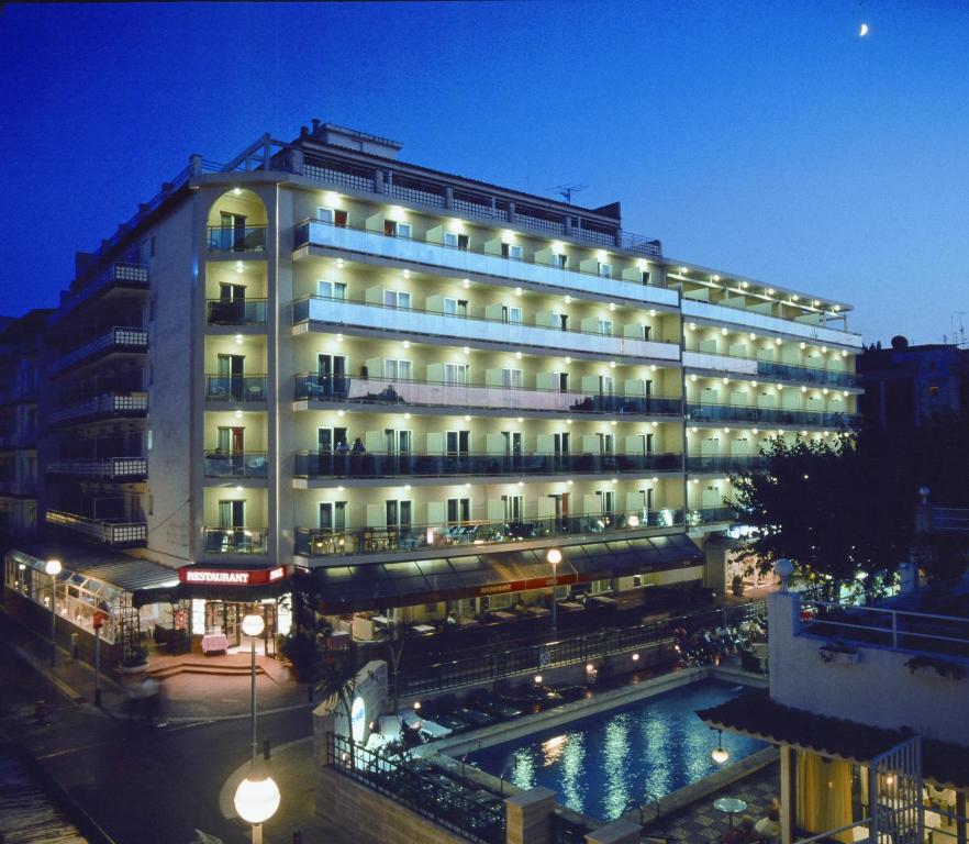 Hotel 2